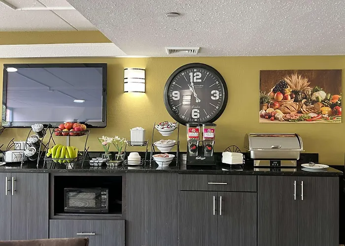 Baymont By Wyndham - Chicago - Addison - O'Hare Hotel