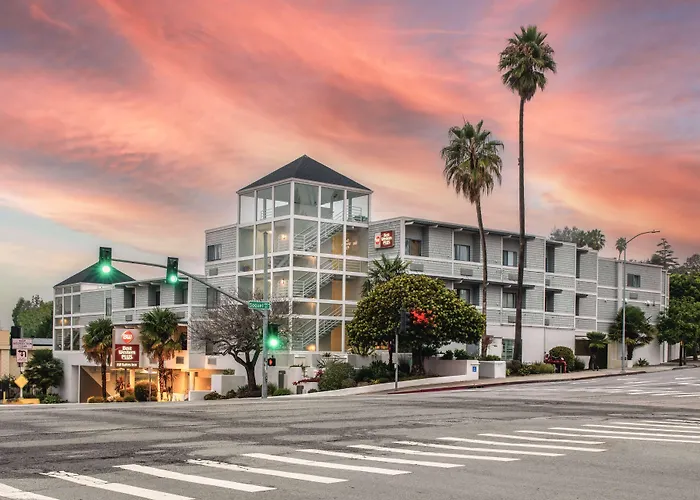 Best Western Plus All Suites Inn