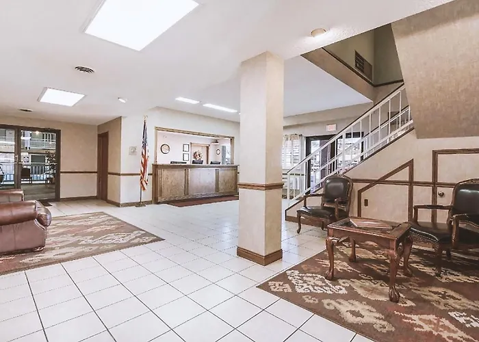 Coratel Inn & Suites By Jasper Mccook