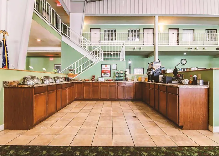 Coratel Inn & Suites By Jasper Mccook