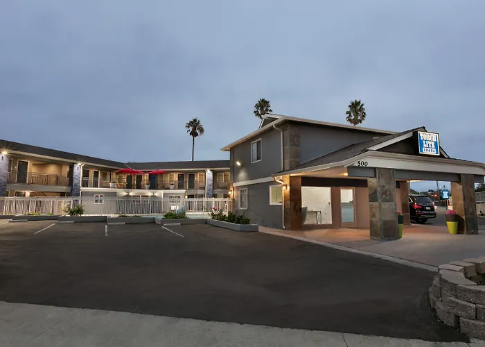 Torch Lite Inn At The Beach Boardwalk Santa Cruz