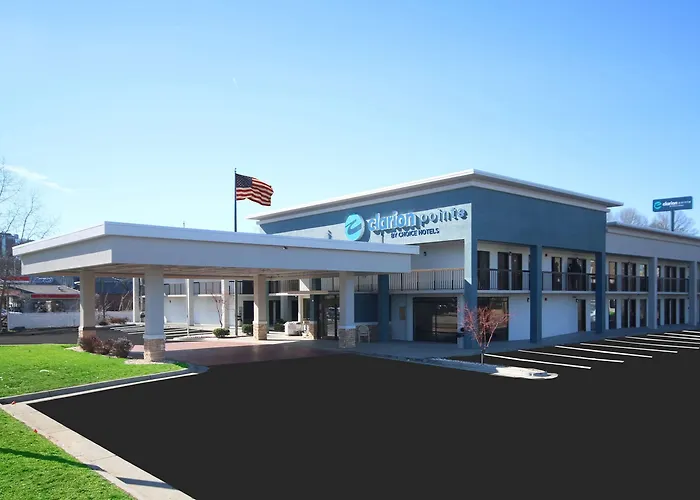 Clarion Pointe Statesville