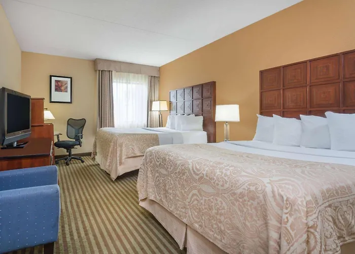 Ramada By Wyndham Columbus North Hotel Westerville