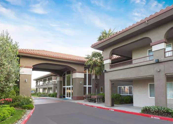 Baymont By Wyndham Modesto Salida Hotel