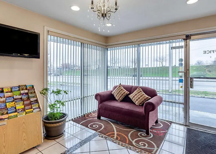 Econo Lodge Roanoke Civic Center