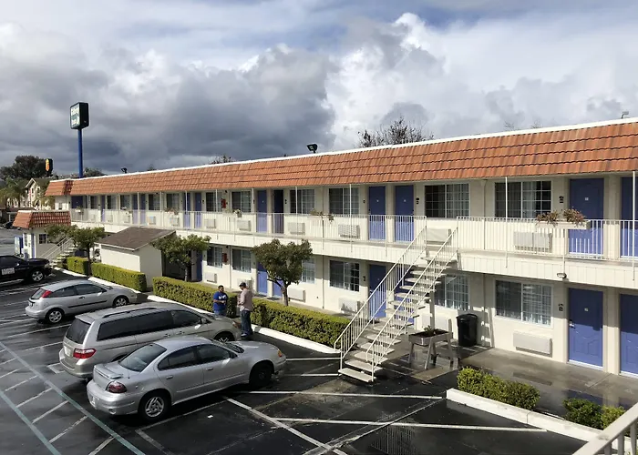 Gilroy Inn