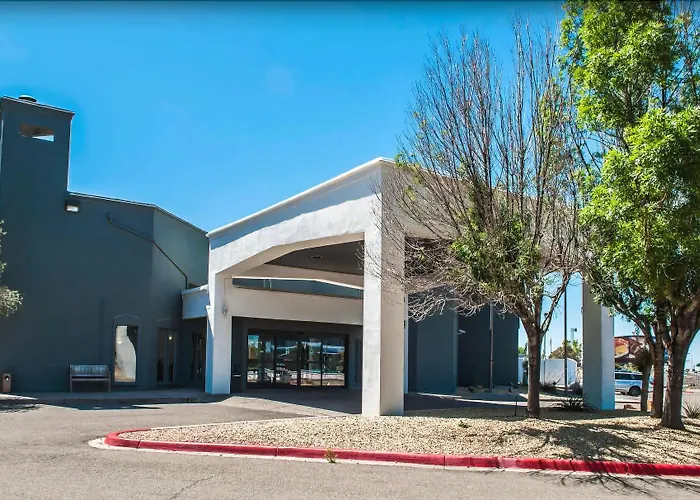Pan American Inn And Suites