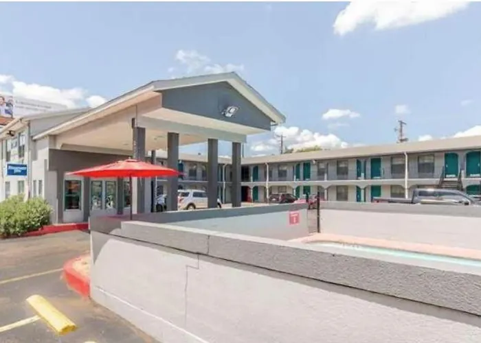 Rodeway Inn University Austin