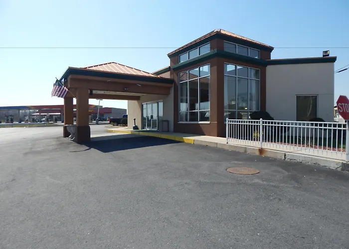 Days Inn By Wyndham Carlisle North