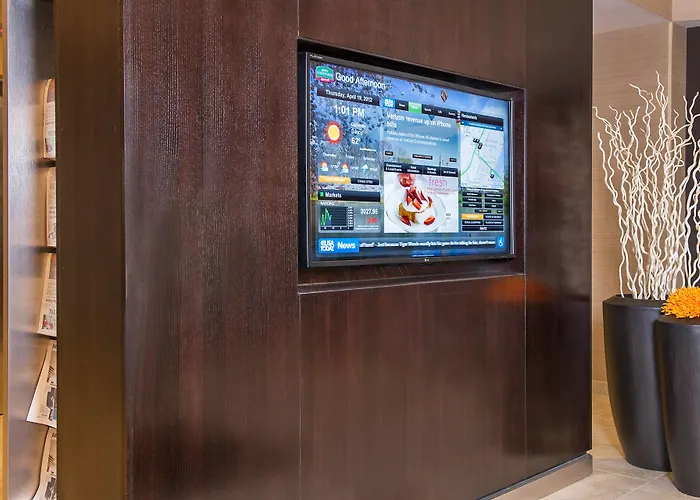 Courtyard By Marriott Secaucus Meadowlands Hotel
