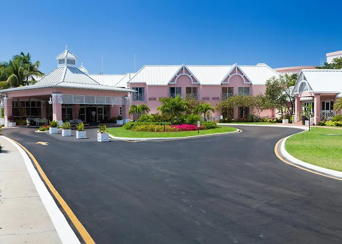 Comfort Suites Paradise Island Creek Village