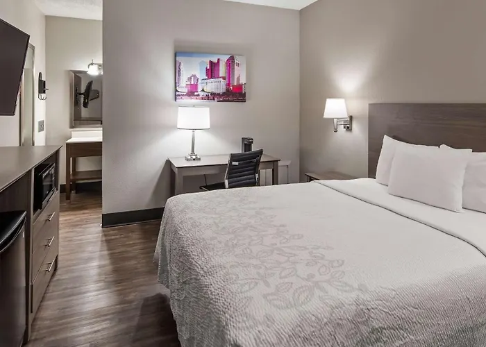 Surestay Hotel By Best Western Findlay