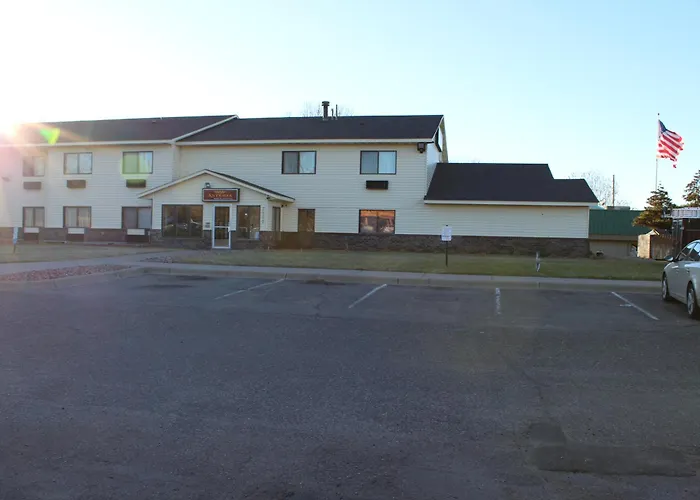 Coratel Inn And Suites Maple Grove