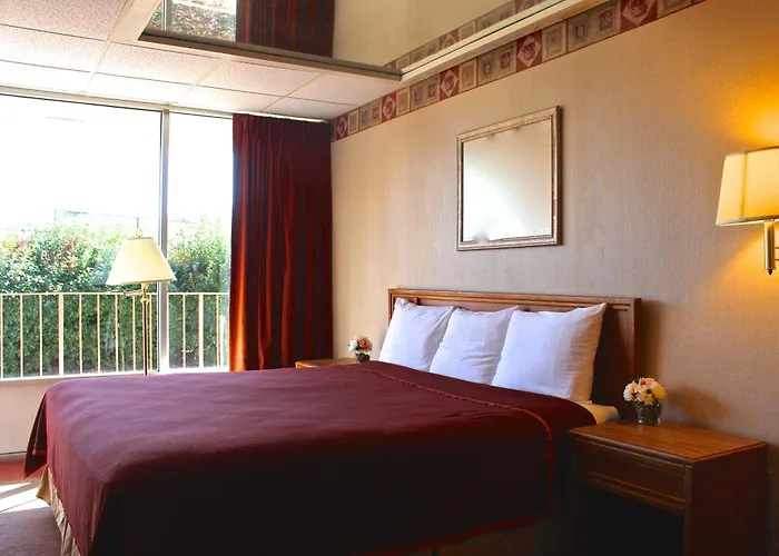 Regency Inn Richmond Dumbarton