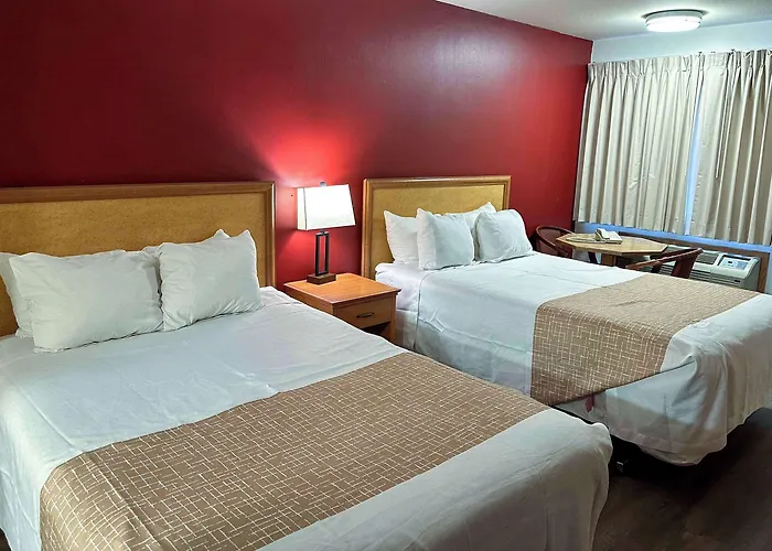 Econo Lodge Edmonds North Seattle