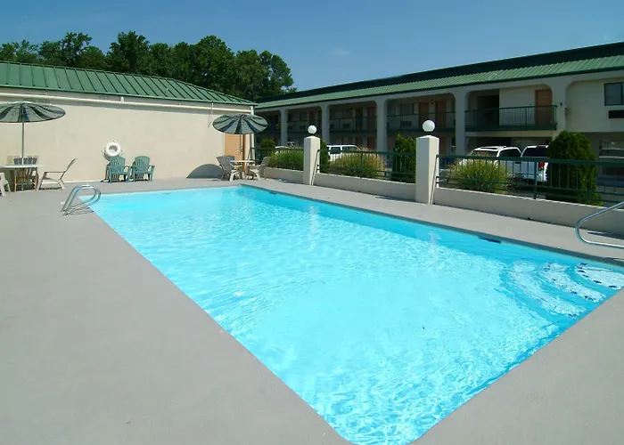 Quality Inn And Suites Macon