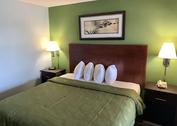 Quality Inn And Suites Macon