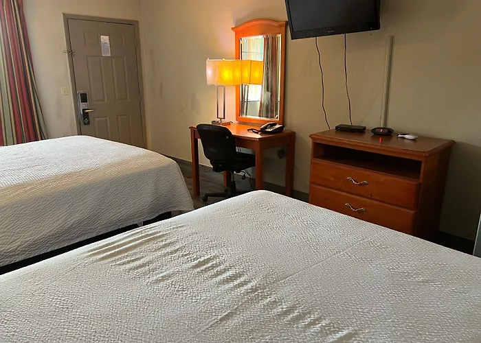 Days Inn Lawrence