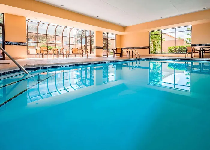 Sonesta Select Boston Milford Hotel