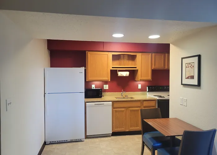 Value Suites Extended Stay - St Louis Maryland Heights