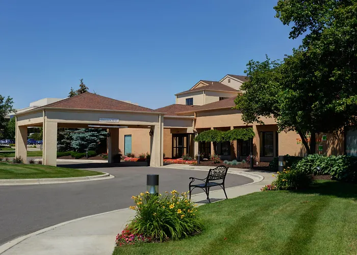 Courtyard By Marriott Detroit Livonia
