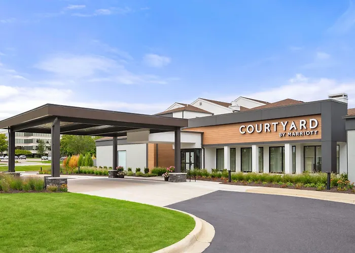 Courtyard By Marriott Detroit Livonia