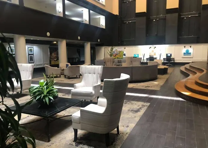 Doubletree By Hilton Memphis Downtown Hotel