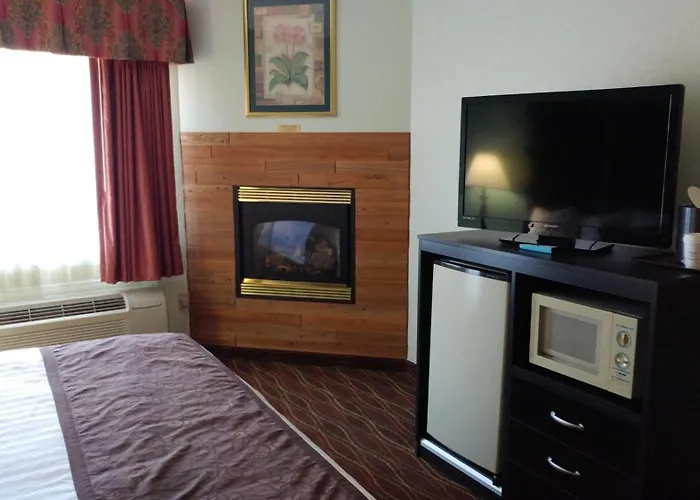 Baymont By Wyndham Helen Motel