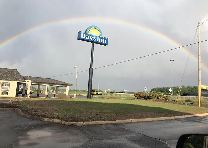 Days Inn By Wyndham Statesville