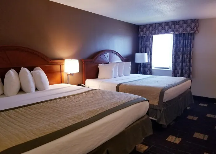 Baymont By Wyndham Indianapolis West Hotel