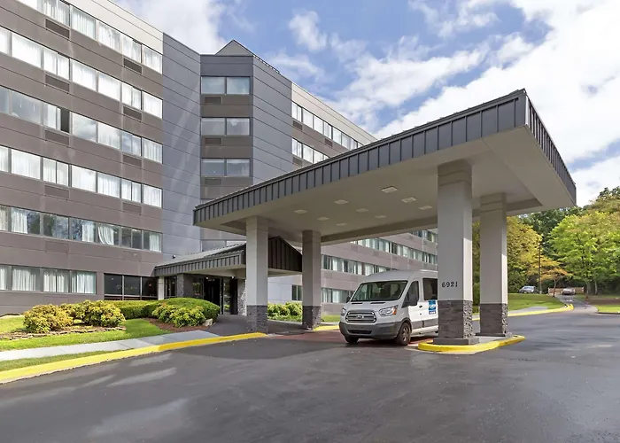 Clarion Hotel & Suites BWI Airport North