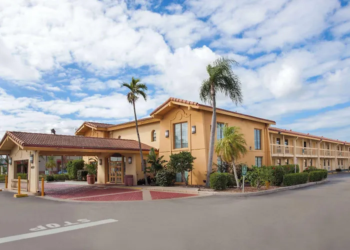 Baymont By Wyndham Fort Myers Central