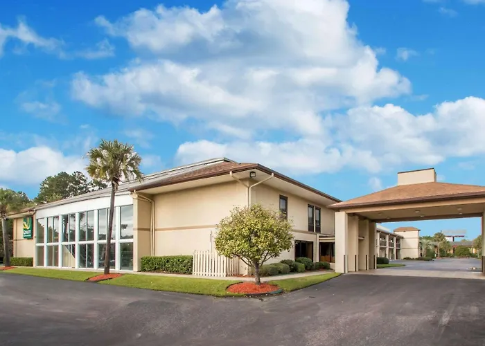 Quality Inn & Suites Ridgeland