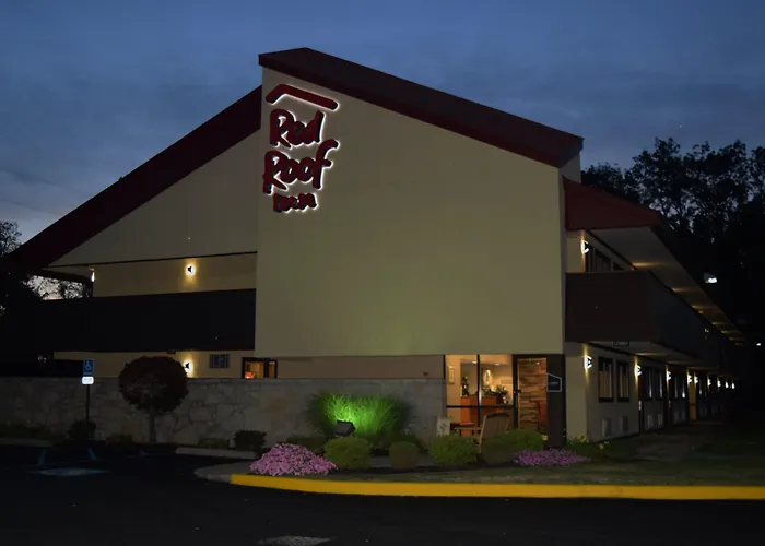 Red Roof Inn Utica