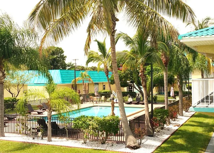 Days Inn & Suites By Wyndham Fort Pierce Midtown