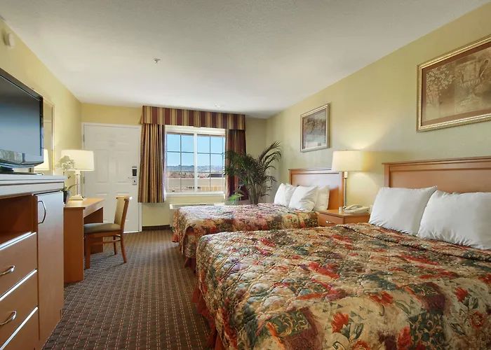 Days Inn By Wyndham Hayward Airport