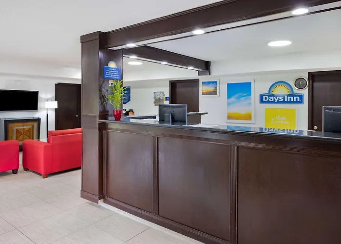 Days Inn By Wyndham Pensacola I-10 Ferry Pass