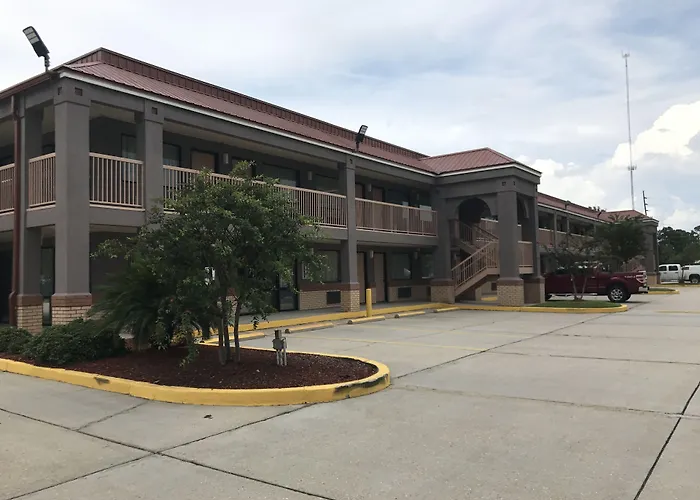 Super 8 By Wyndham Slidell Hotel
