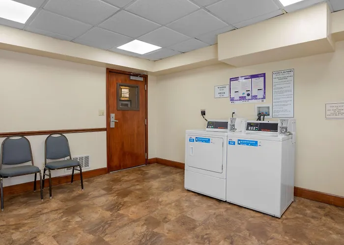 Best Western Louisville East Inn & Suites