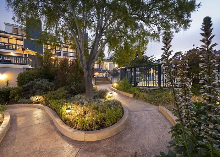 Mariposa Inn And Suites Monterey