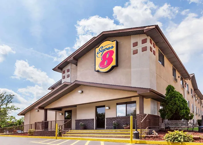 Super 8 By Wyndham Dunbar/Charleston Area