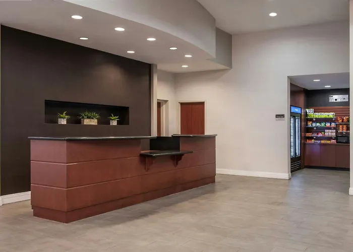 Courtyard By Marriott Los Angeles Pasadena/Monrovia