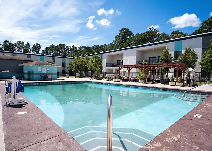 Cottonwood Suites Savannah Hotel & Conference Center Pooler