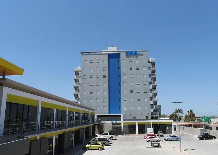 One La Paz Hotel