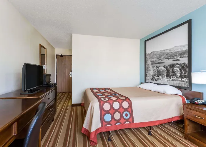 Super 8 By Wyndham Danville Va