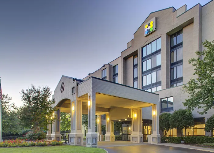 Hyatt Place Richmond Arboretum