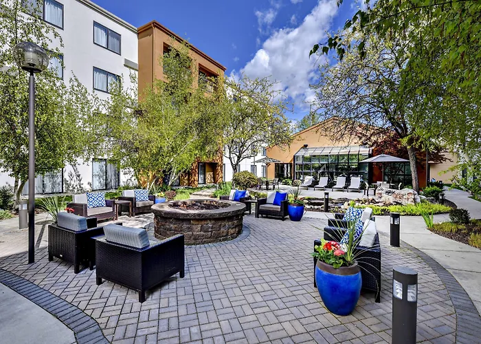 Courtyard By Marriott Boise Downtown Hotel
