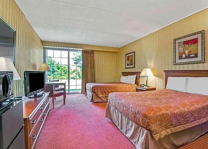 Homespring Inn & Studios - Hartford South - Rocky Hill