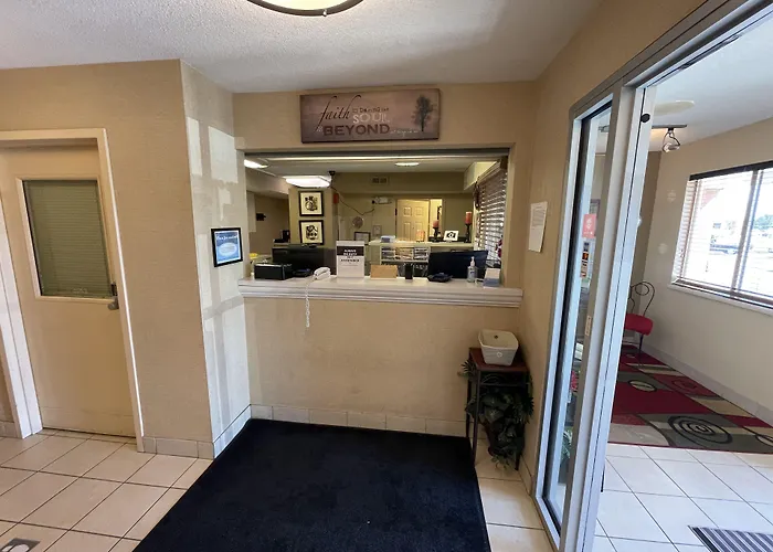 Mainstay Suites - Wichita Ne