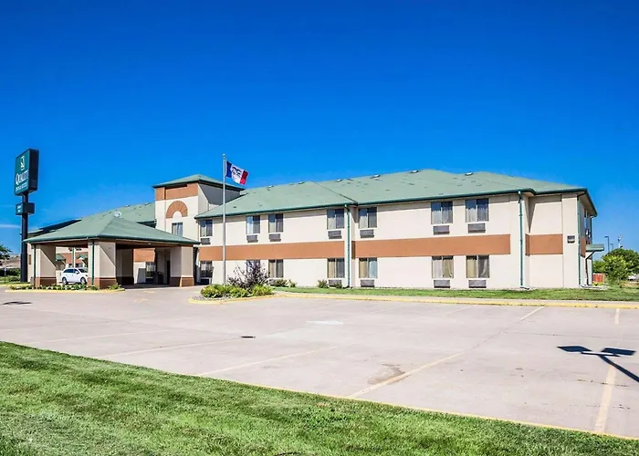 Quality Inn & Suites Altoona - Des Moines